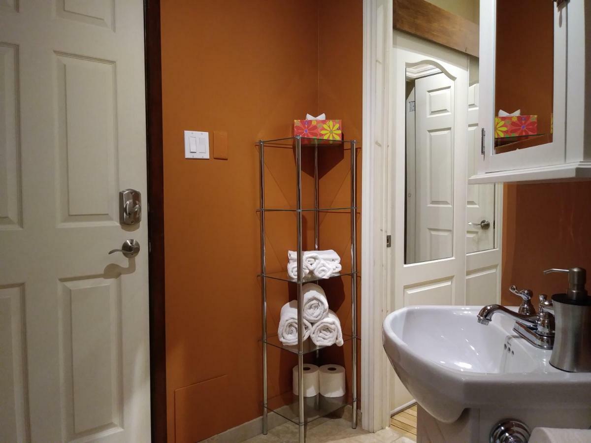 Vieux-Old Farnham Appart-Condotel Zewnętrze zdjęcie